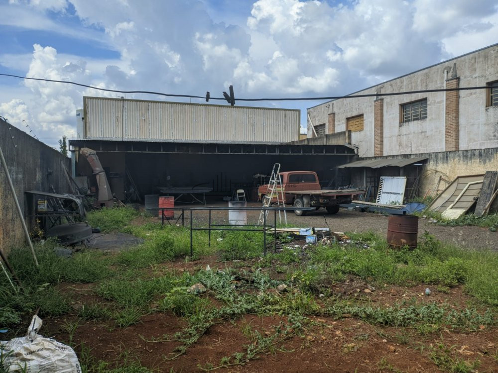 Pavilhão/galpão/depósito à venda  no Distrito Industrial Kalil Jorge Bittar - Luís Antônio, SP. Imóveis