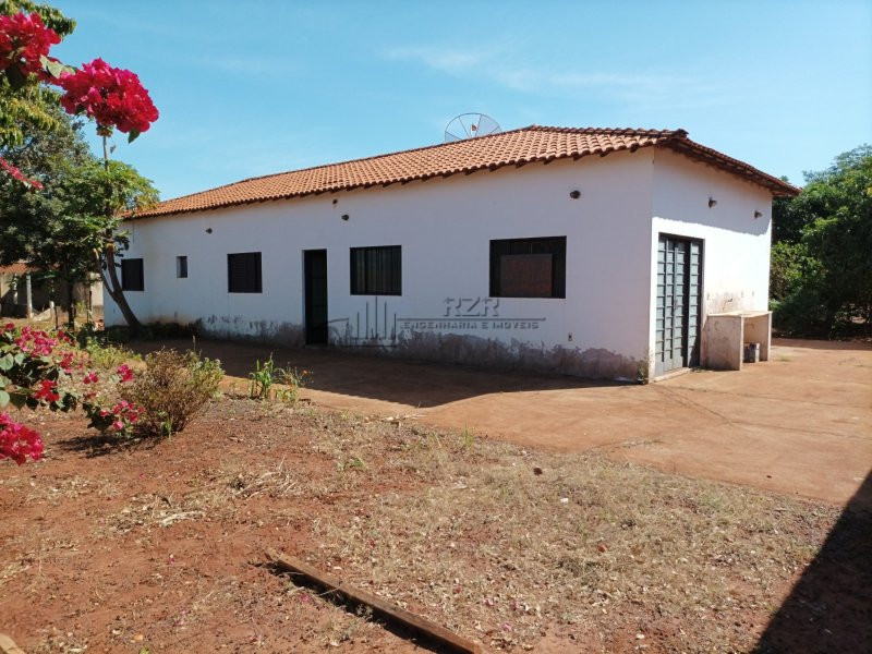 Fazenda/sítio/chácara/haras à venda  no Recanto dos Passaros - Luís Antônio, SP. Imóveis